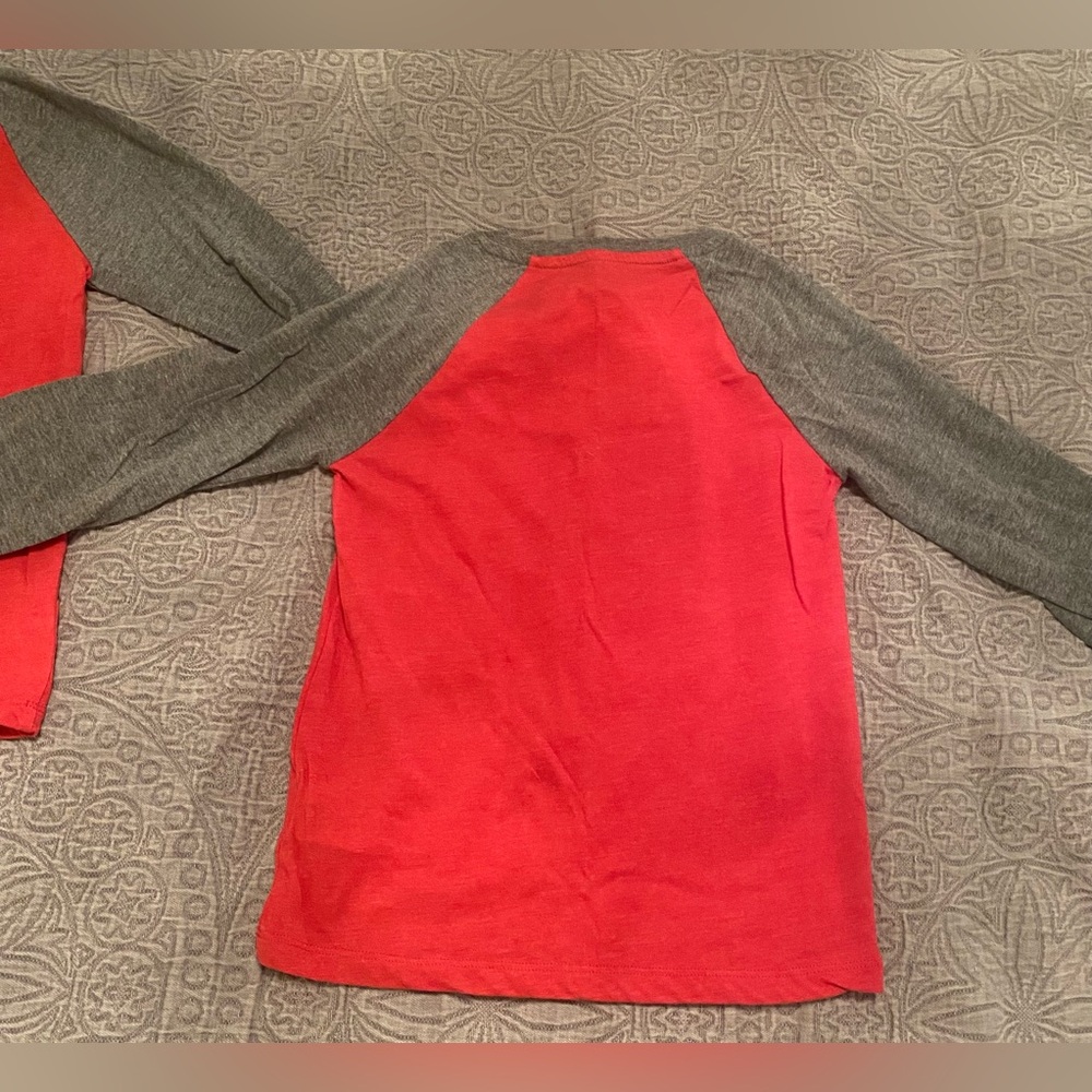⭐️ 🛸 Pair of Star Wars Kids Christmas Long Sleeve Tee - Size Medium (8) 🛸⭐️ - Picture 7 of 8